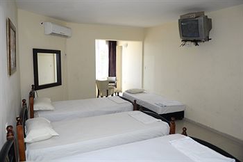 Privilege Hostel Eilat Bagian luar foto